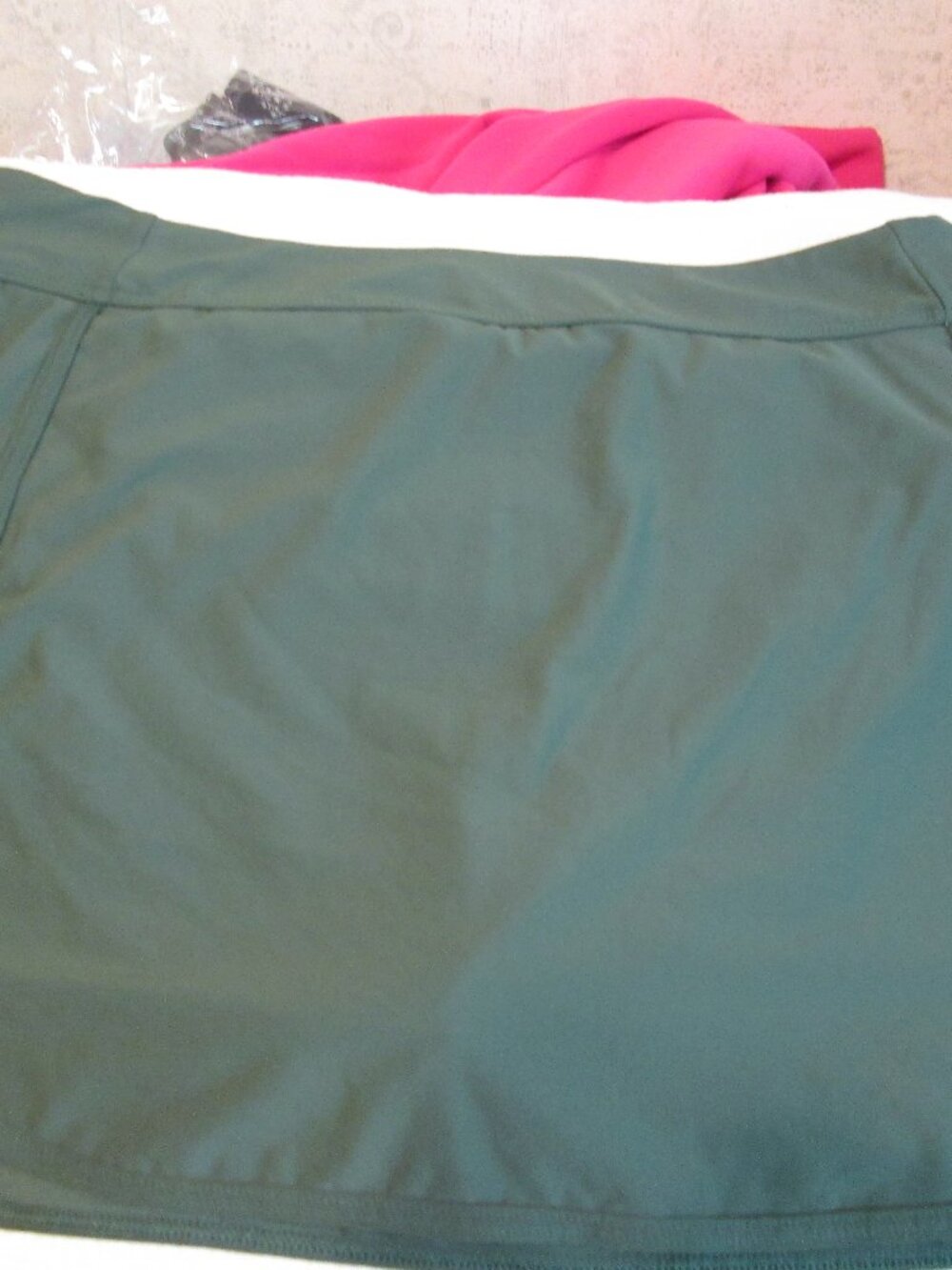 CALIA BY CARRIE UNDERWOOD GREEN WOMENS SKORT - SIZE: MEDIUM